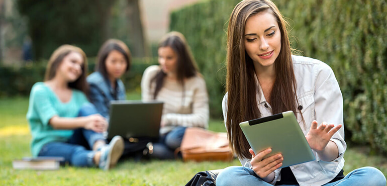 https://tutoringbarcelona.com/wp-content/uploads/2024/03/b_details01.jpg